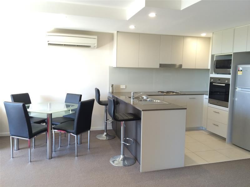 1318/2 Activa Way, Hope Island QLD 4212