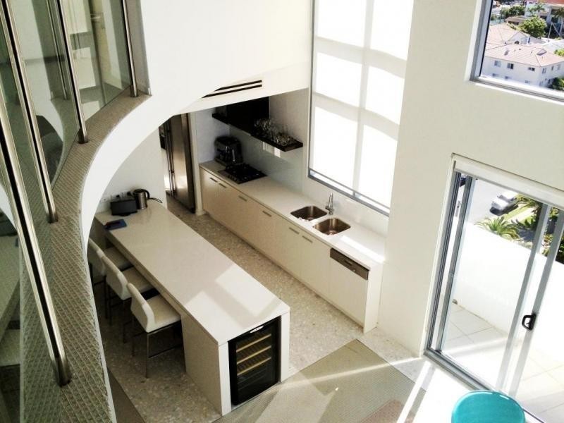 18/120 Surf Parade, Broadbeach QLD 4218