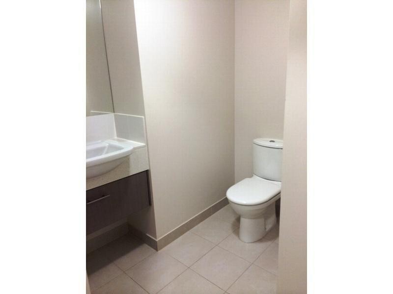 3105/2 Activa Way, Hope Island QLD 4212