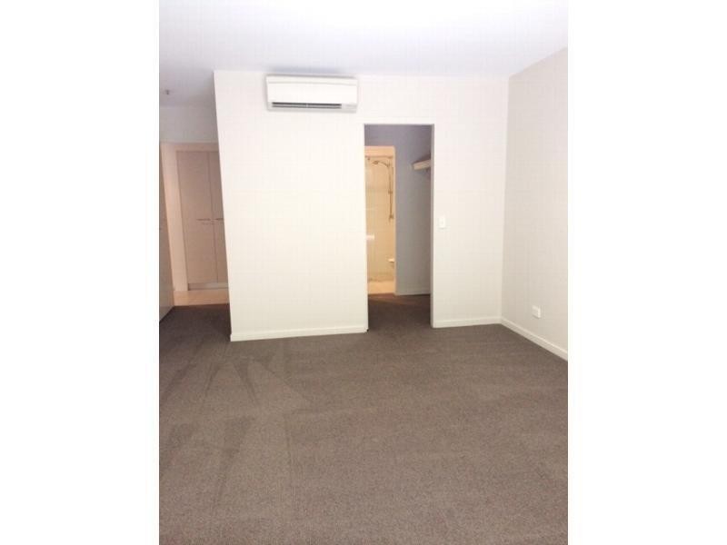 3105/2 Activa Way, Hope Island QLD 4212