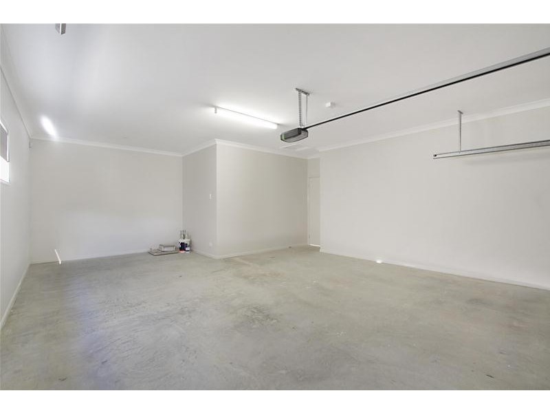 7825 Pavilions Close, Hope Island QLD 4212