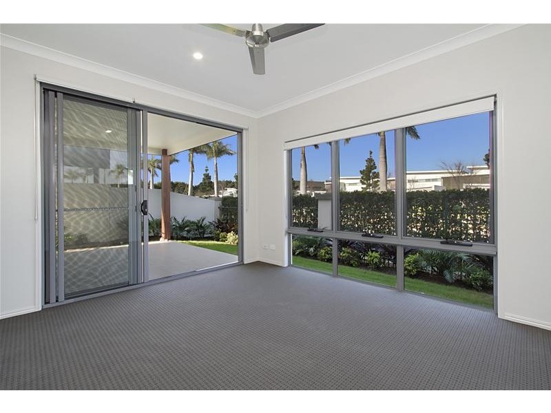 7825 Pavilions Close, Hope Island QLD 4212