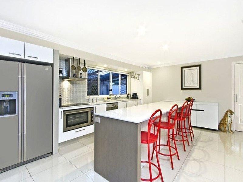 28 Hyacinth Avenue, Hollywell QLD 4216