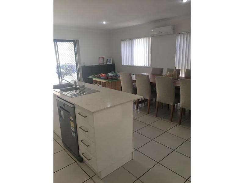 211 Riverstone Crossing, Maudsland QLD 4210