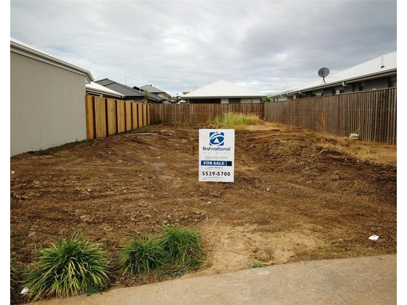 6 Keelson Crescent, Hope Island QLD 4212