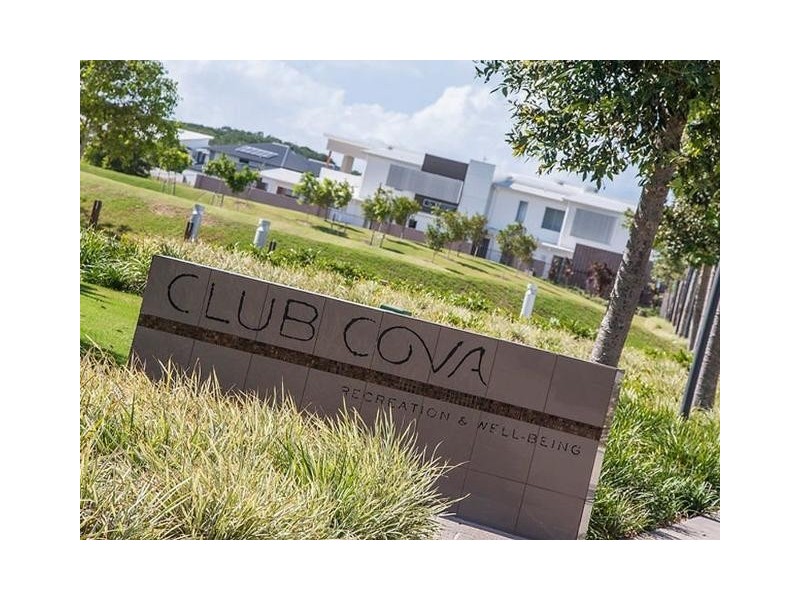 6 Keelson Crescent, Hope Island QLD 4212