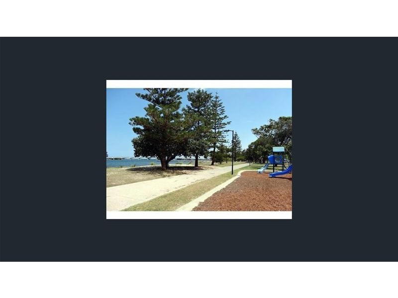 13/16 Abalone Avenue, Paradise Point QLD 4216