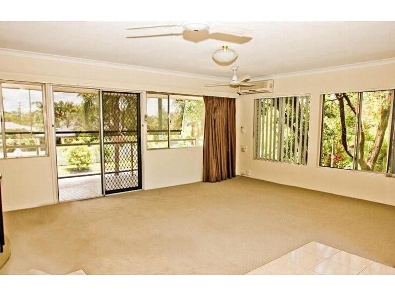 40 Karina Crescent, Broadbeach Waters QLD 4218