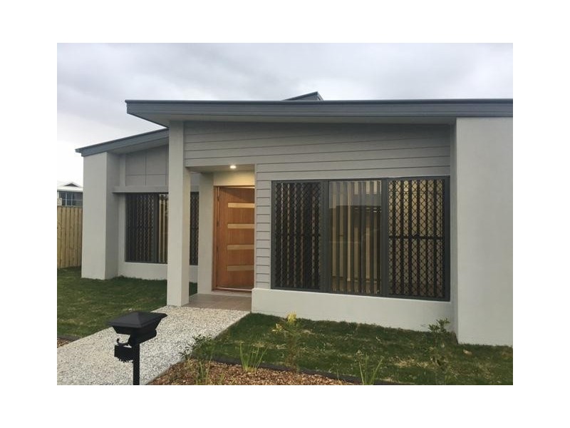 26 Viewline Terrace, Hope Island QLD 4212