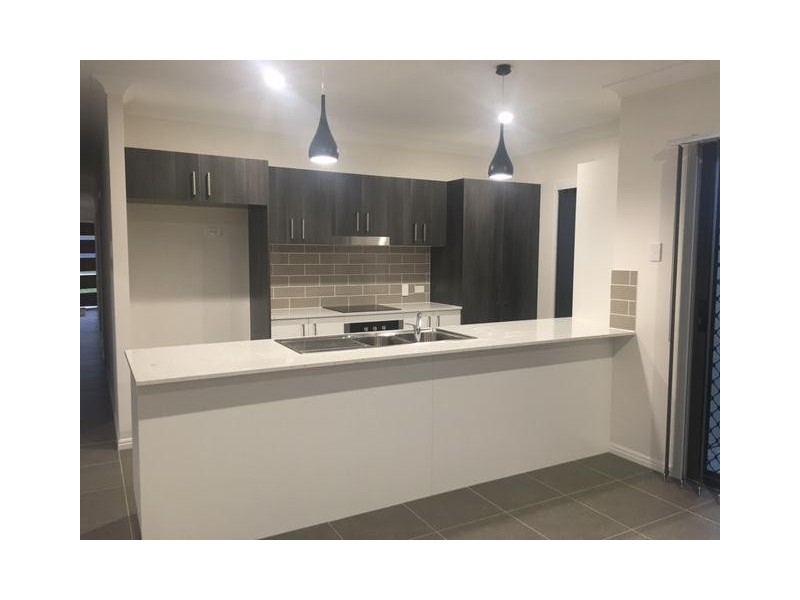 26 Viewline Terrace, Hope Island QLD 4212