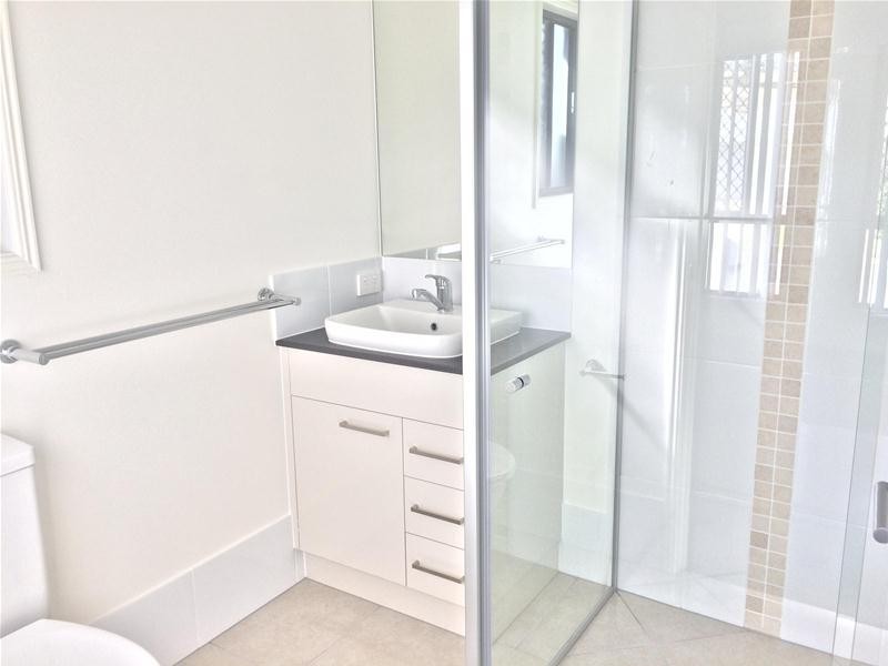 24 Sunwood Crescent, Maudsland QLD 4210