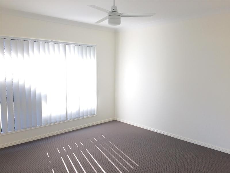 24 Sunwood Crescent, Maudsland QLD 4210