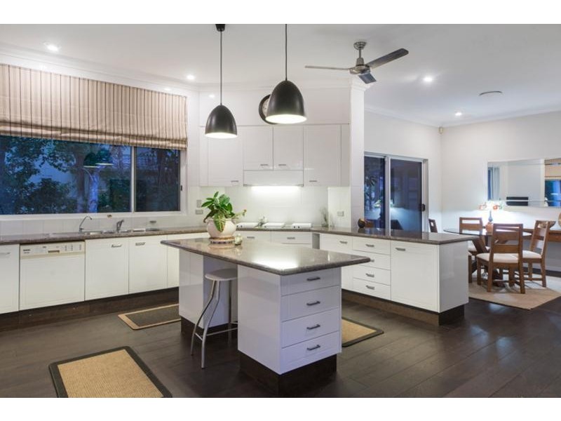 5714 Observation Crescent, Sanctuary Cove QLD 4212