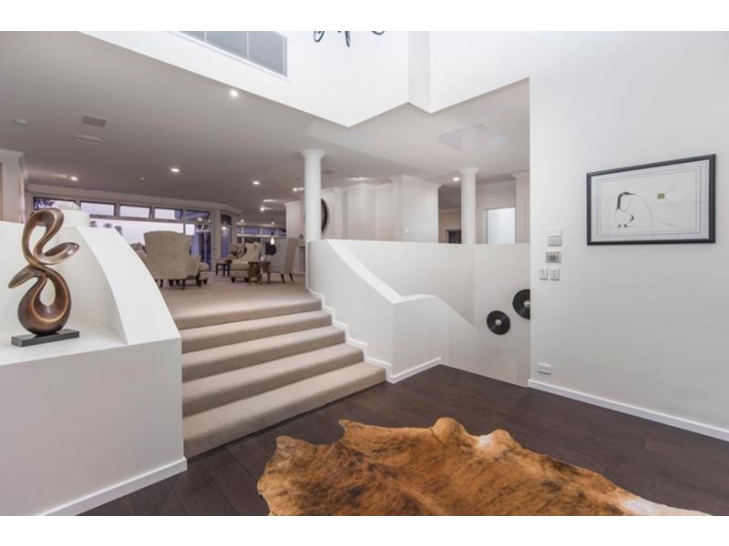 5714 Observation Crescent, Sanctuary Cove QLD 4212