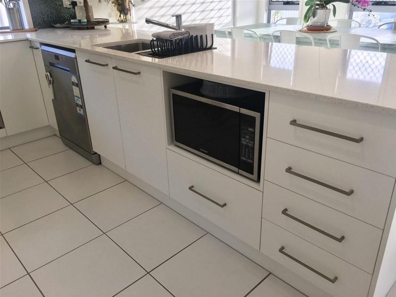 6 Ferretti Crescent, Hope Island QLD 4212