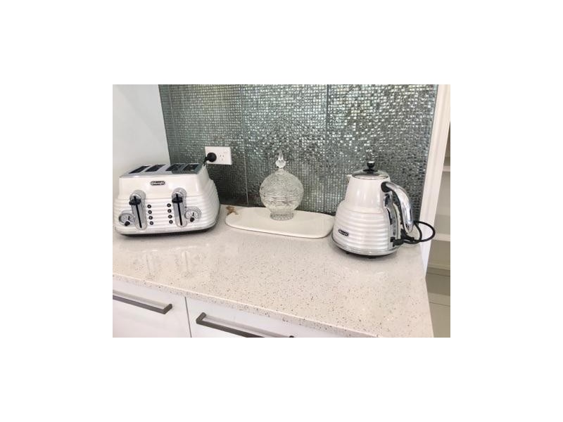 6 Ferretti Crescent, Hope Island QLD 4212