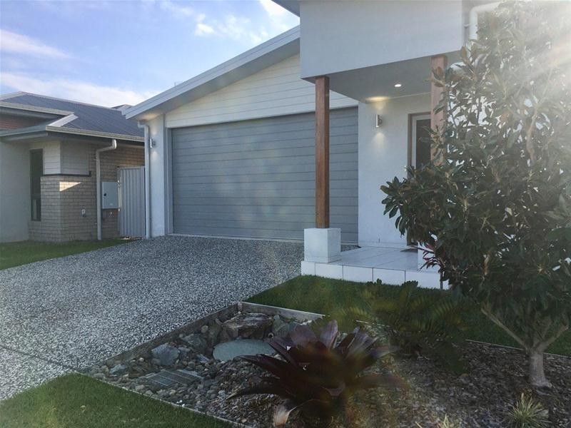 6 Ferretti Crescent, Hope Island QLD 4212