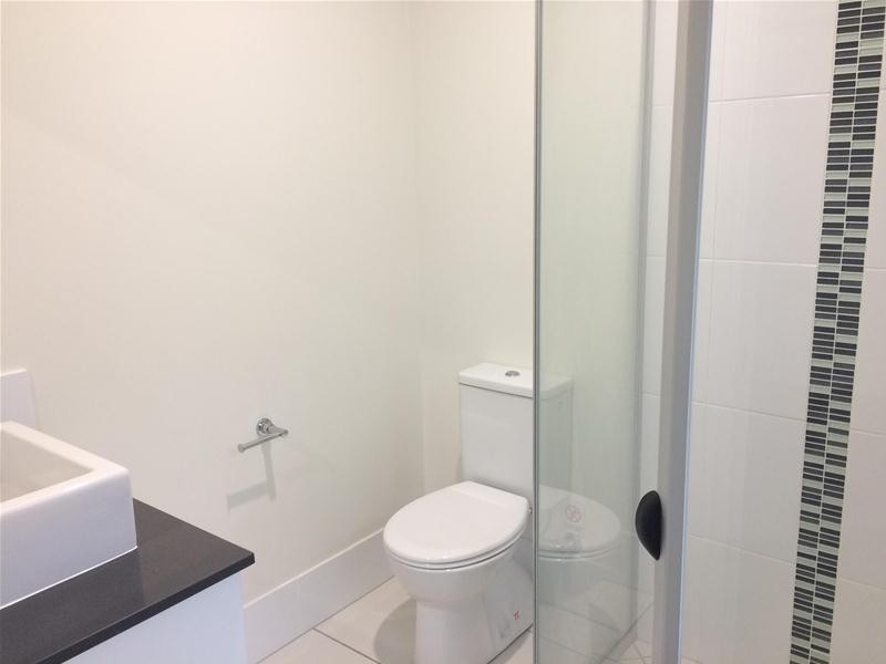 4 Ferretti Crescent, Hope Island QLD 4212