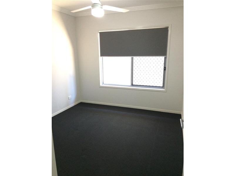 4 Ferretti Crescent, Hope Island QLD 4212