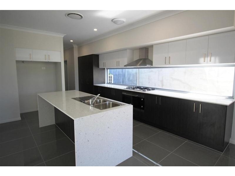 7811 The Pavillions, Hope Island QLD 4212