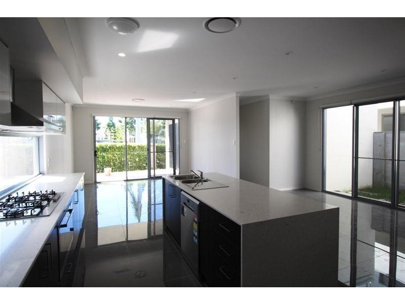 7811 The Pavillions, Hope Island QLD 4212