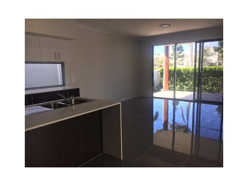 7811 The Pavillions, Hope Island QLD 4212