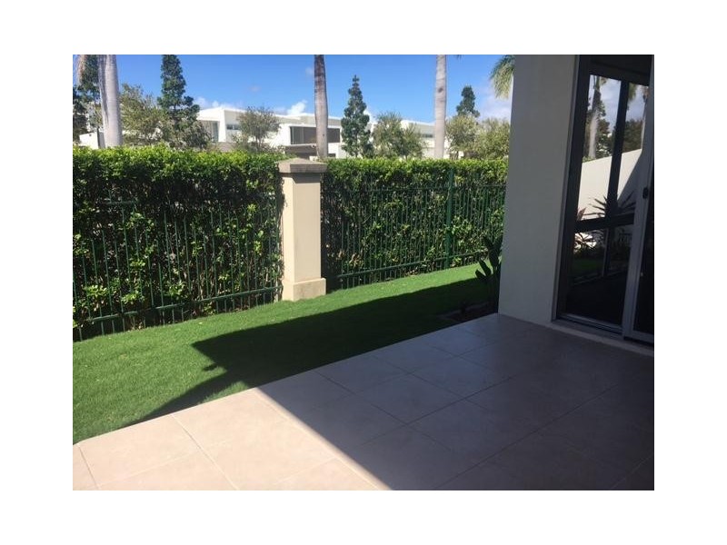 7811 The Pavillions, Hope Island QLD 4212