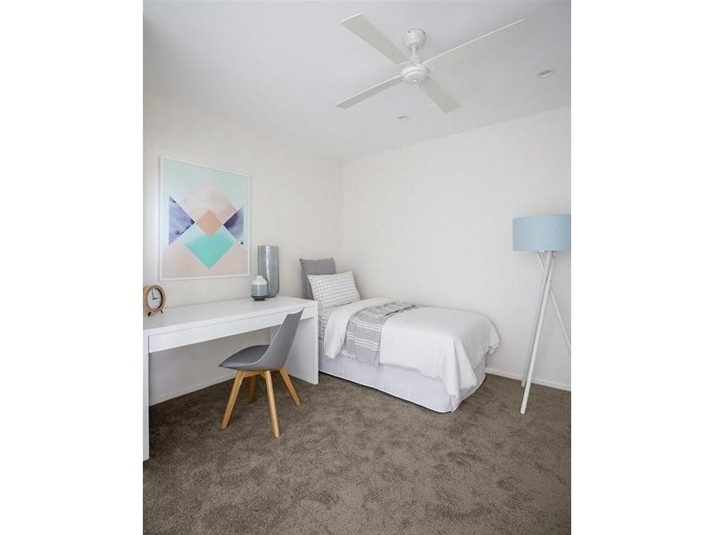 1302/93 Sheehan Avenue, Hope Island QLD 4212