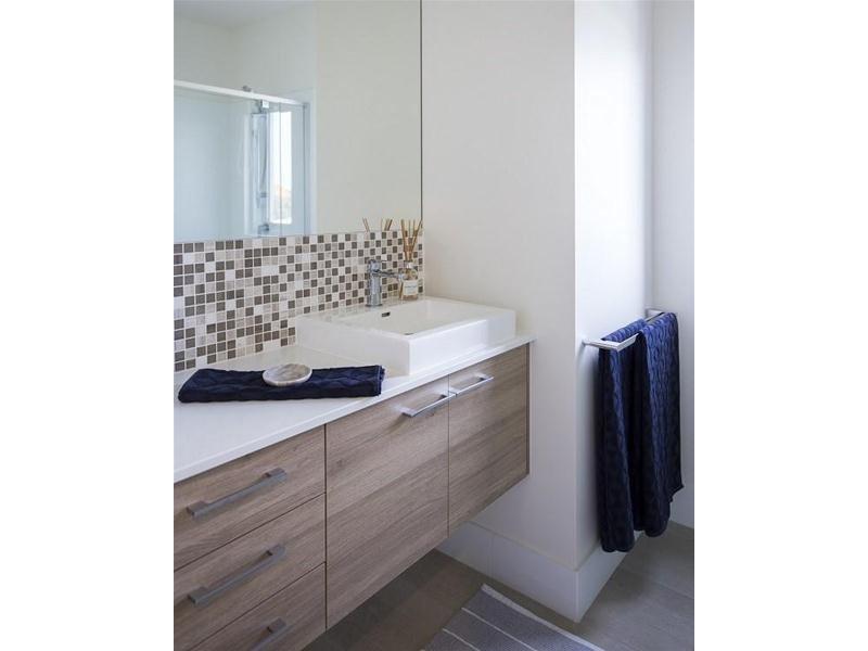 1302/93 Sheehan Avenue, Hope Island QLD 4212