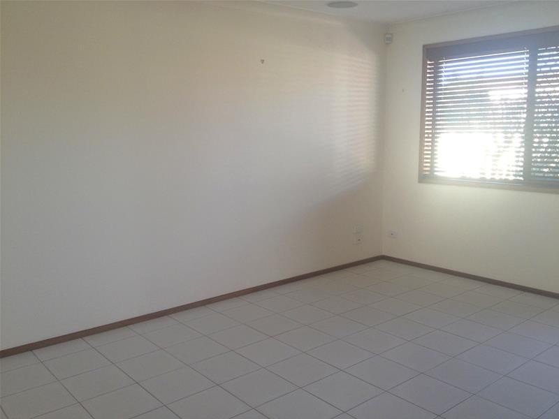 2/116 Oxley Drive, Paradise Point QLD 4216