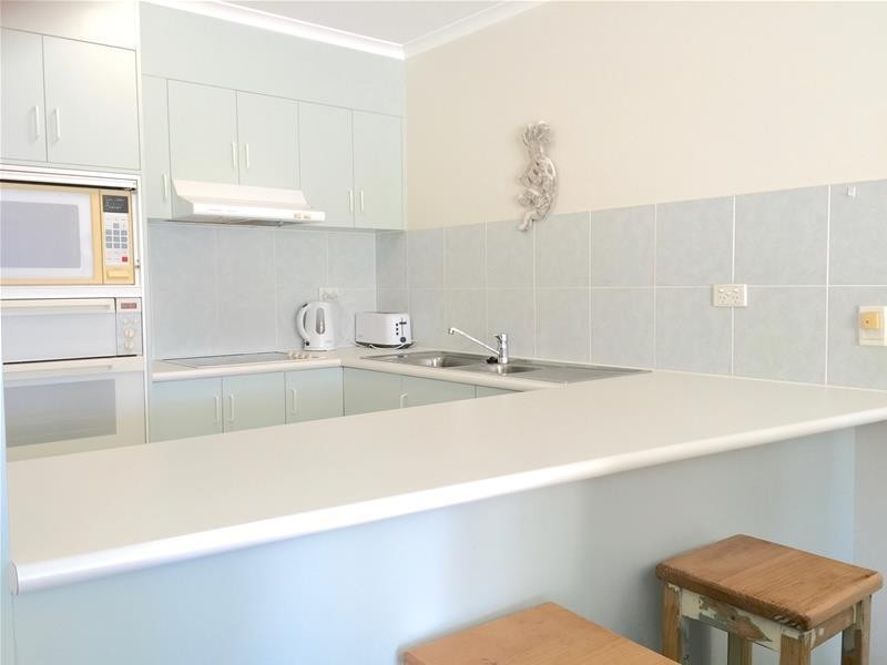 8/1 Poinsettia Avenue, Hollywell QLD 4216