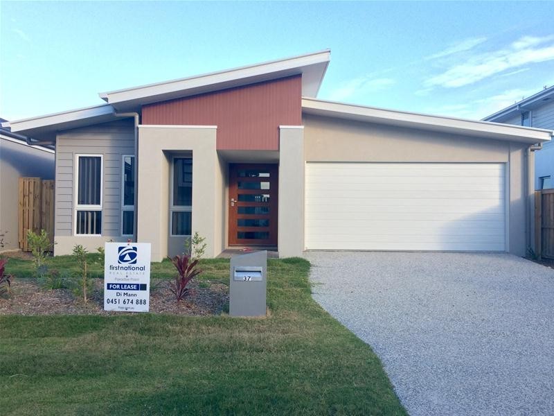 37 North Quay Circuit, Hope Island QLD 4212