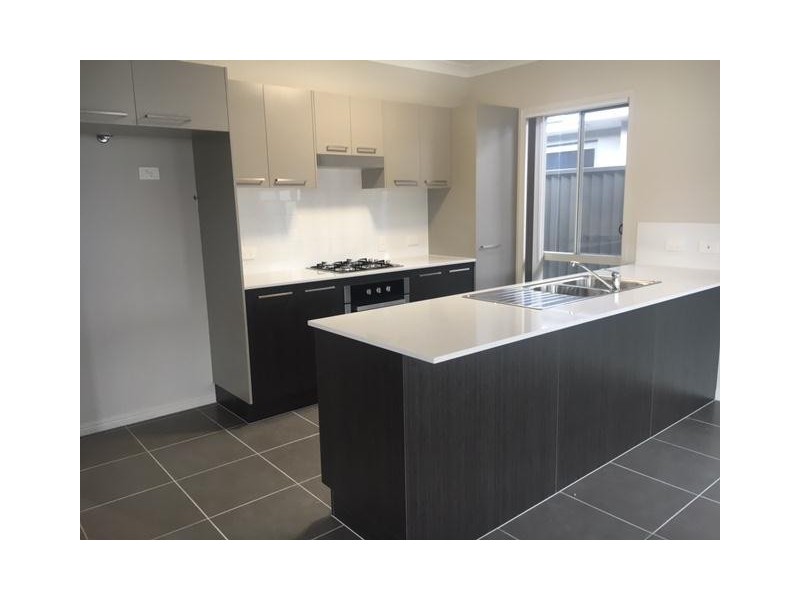 37 North Quay Circuit, Hope Island QLD 4212