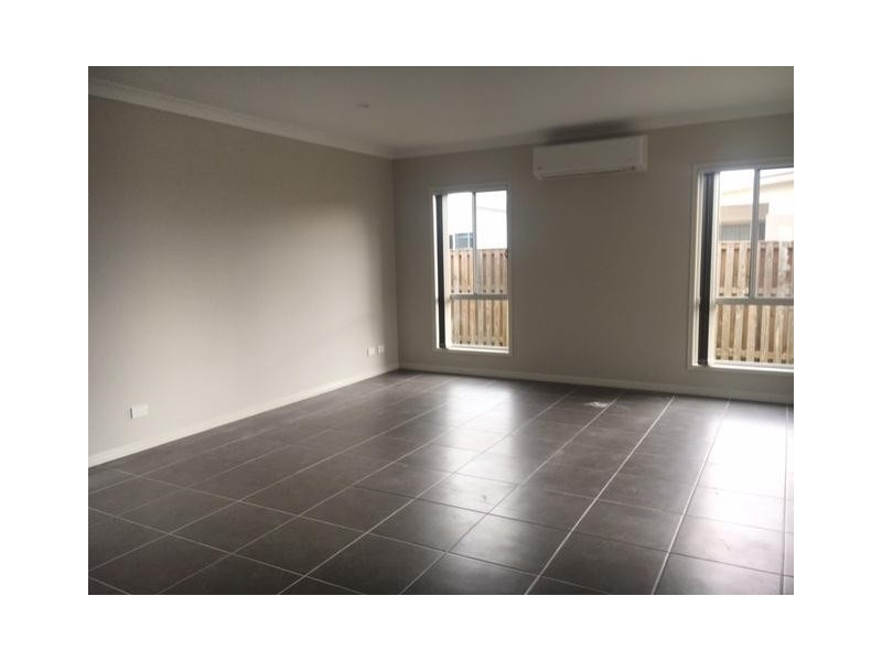 37 North Quay Circuit, Hope Island QLD 4212