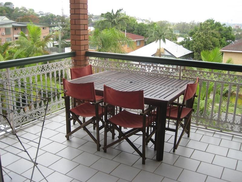 8/8 Little Street, Albion QLD 4010