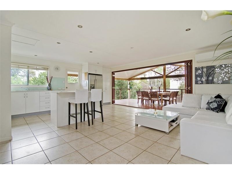 Arana Hills QLD 4054