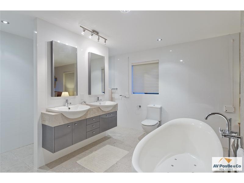 Wavell Heights QLD 4012