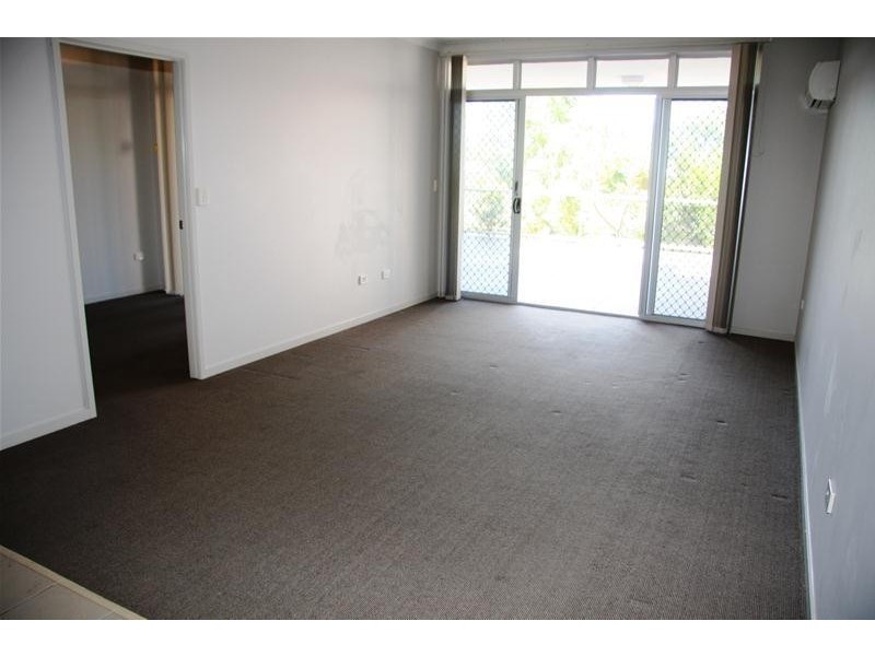 2/44 Julia Street, Wavell Heights QLD 4012