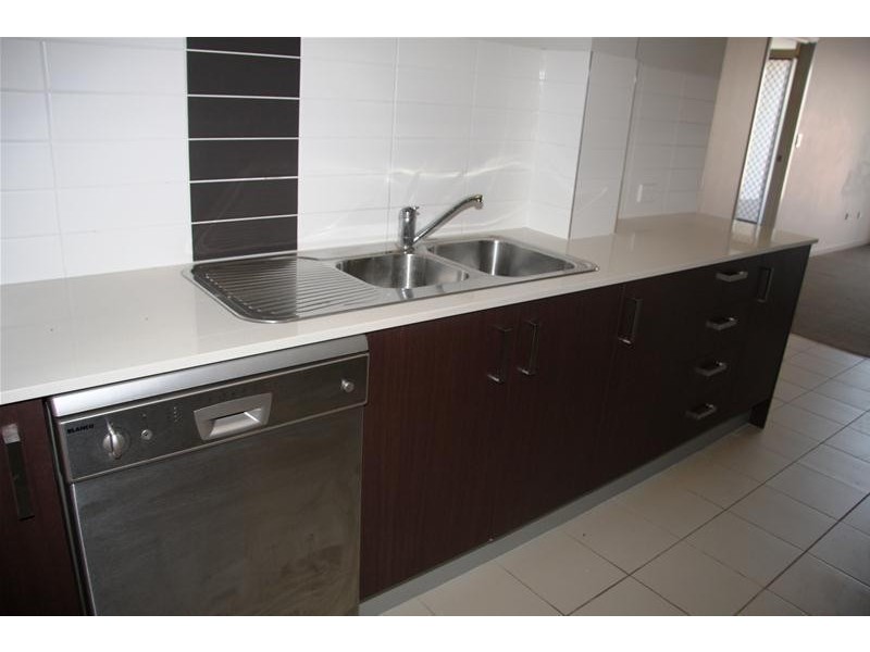 2/44 Julia Street, Wavell Heights QLD 4012