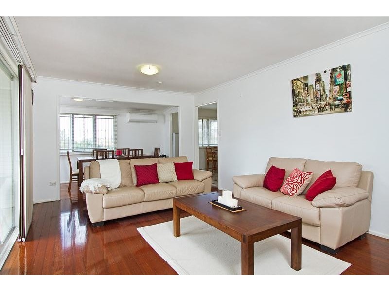 2 Anglia Street, Aspley QLD 4034