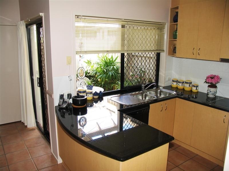 2/75 Bayview Terrace, Clayfield QLD 4011