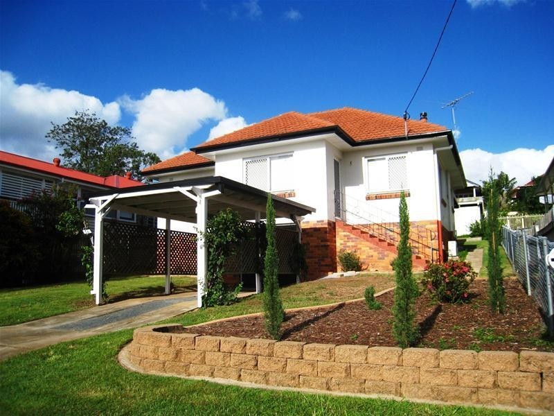 16 Roderick Street, Wavell Heights QLD 4012