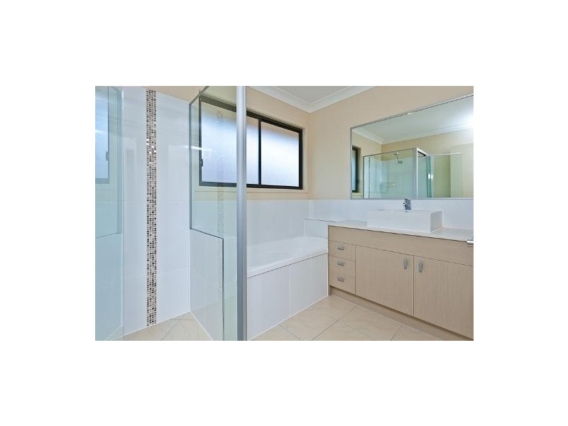 347 South Pine Road, Enoggera QLD 4051