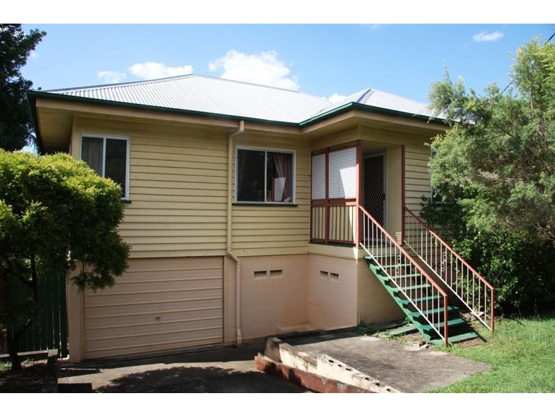 14 Gurley Street, Wavell Heights QLD 4012