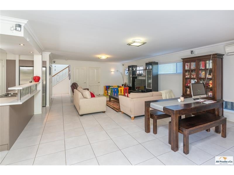 10 Suncrest Street, Geebung QLD 4034