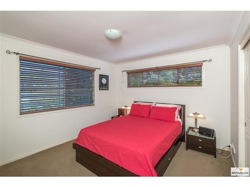 10 Suncrest Street, Geebung QLD 4034