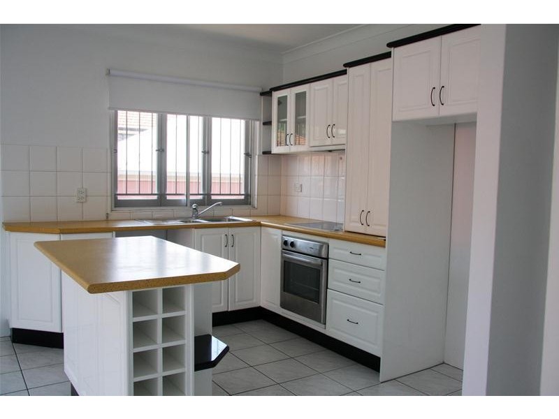 8/136 Kingsford Smith Drive, Hamilton QLD 4007