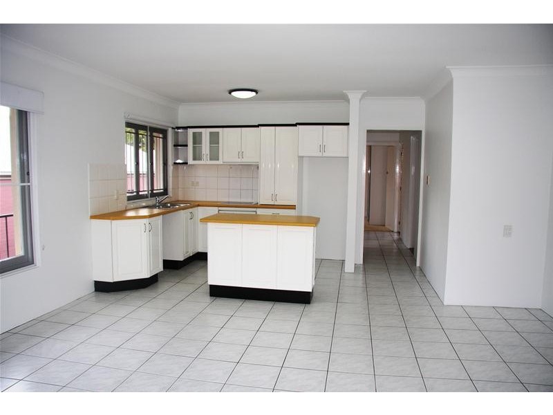 8/136 Kingsford Smith Drive, Hamilton QLD 4007