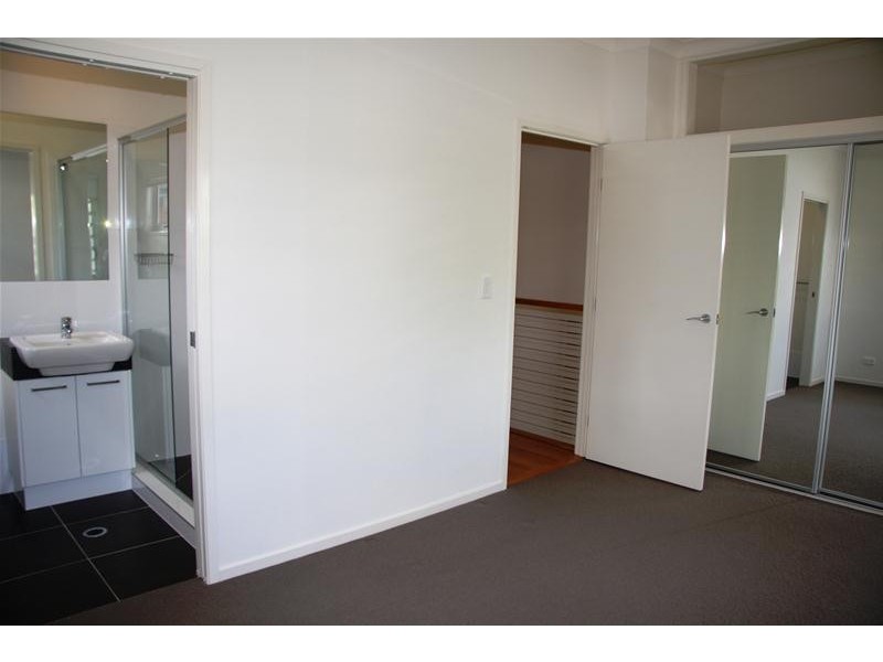 30 Hunter Street, Wooloowin QLD 4030