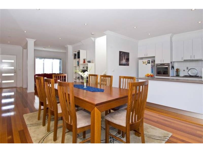 90 Hansen Street, Newport VIC 3015